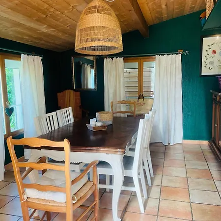 לינה וארוחת בוקר A La Campagne Sauveterre-de-Comminges